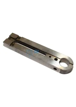 Планка 202,5х 45х 25 с установочным отверстием d 26мм, под паз 12мм передвижная (7050-2194) ГОСТ15324-70