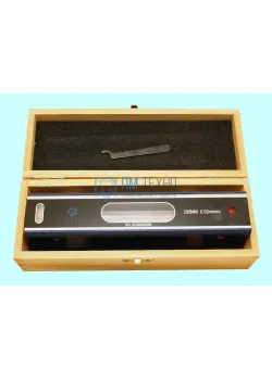 Уровень Брусковый 200мм, цена деления 0,02мм/м (ZT06-09) 