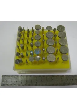 Набор головок алмазных из 50шт. D3,0мм по камню и стеклу 